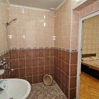 Полулюкс (Комфорт 5-местный), Гостевой дом Эдем