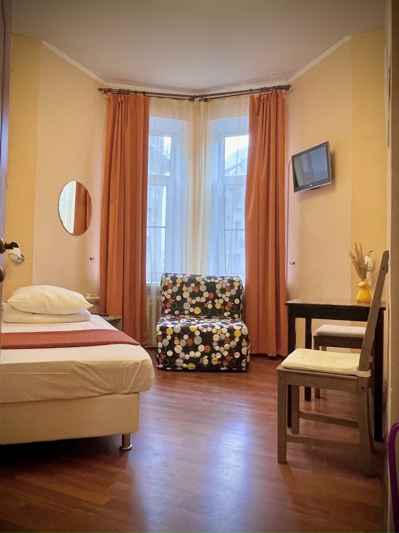 Двухместный (Двухместная комната с отдельными кроватями и общей ванной комнатой) гостевого дома Pro Счастье, Санкт-Петербург