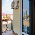 Апартаменты (Комфорт улучшенные с видом на горы), Апартаменты Имеретинские Курорты