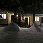 Вечерняя подсветка домиков