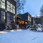 Своя ухоженная территория, Гостевой дом Гринч