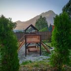 Детская площадка, Гостевой дом Гринч