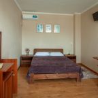 Трёхместный и более (Пятиместный), Гостевой дом Манака