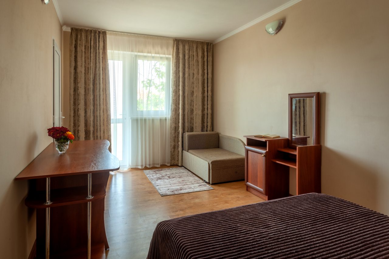 Трёхместный и более (Пятиместный), Гостевой дом Манака