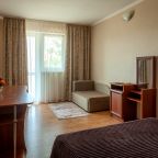 Трёхместный и более (Пятиместный), Гостевой дом Манака