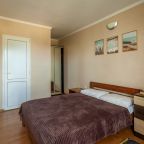 Трёхместный и более (Пятиместный), Гостевой дом Манака