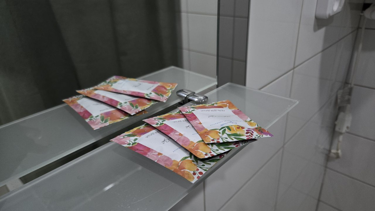 Четырехместный (Четырехместный в Доме на воде (Однокомнатный)), База отдыха Озеро Желаний