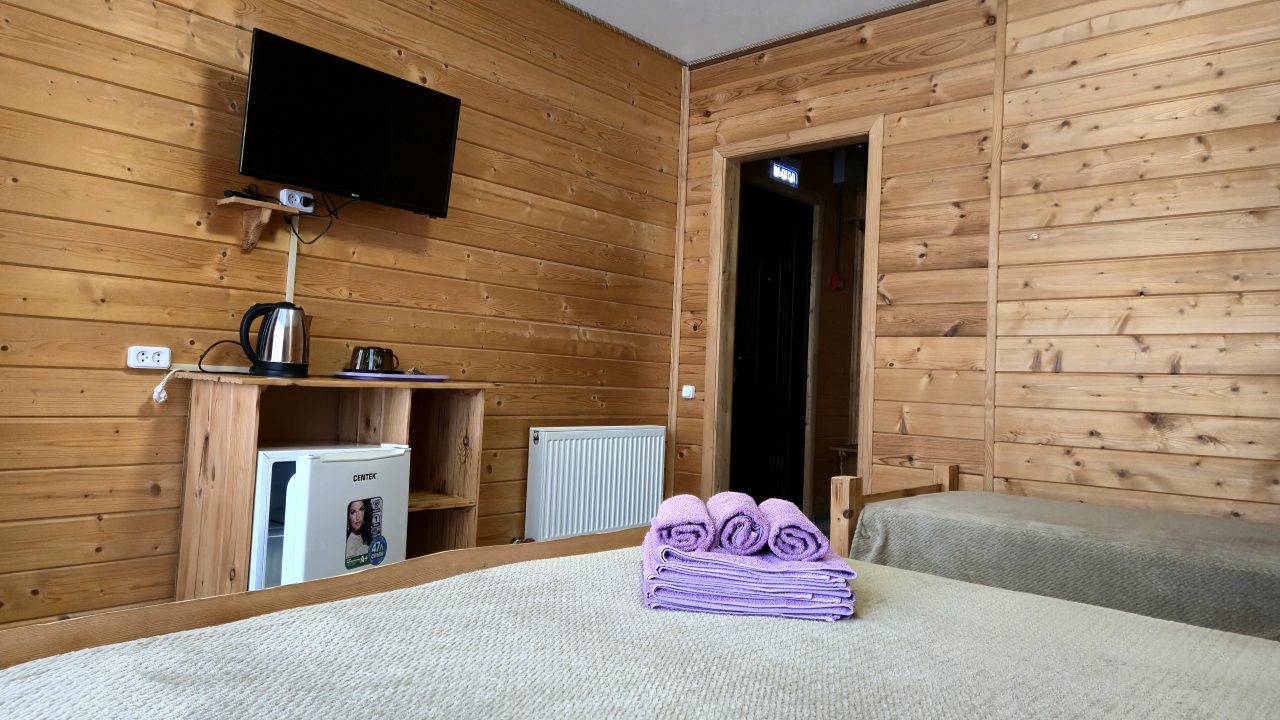 Трехместный (Шале на берегу), База отдыха Озеро Желаний