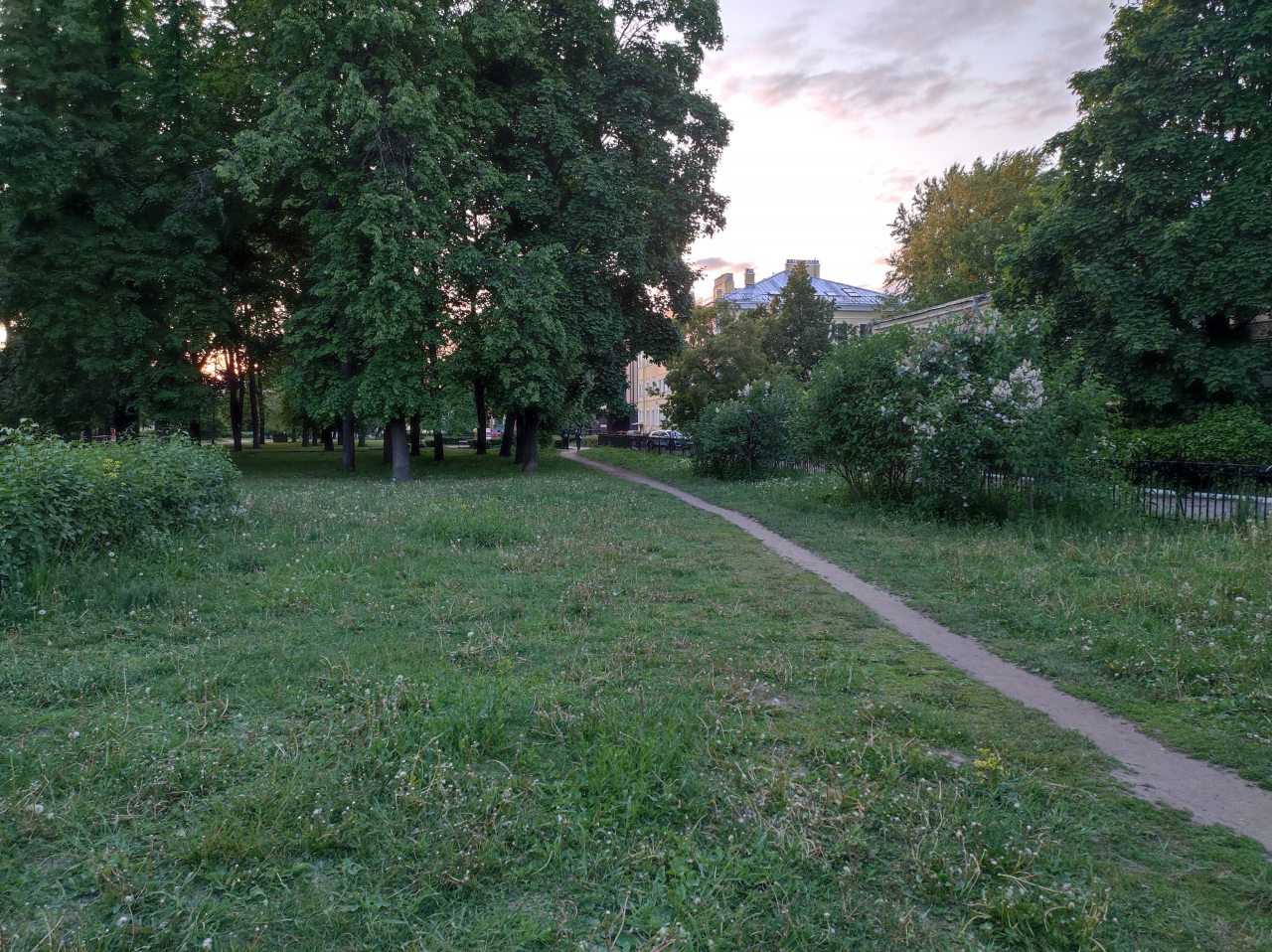 Вид на сад, Гостиница СК Звенигородская