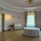 Розовый зал (бывшая круглая столовая)