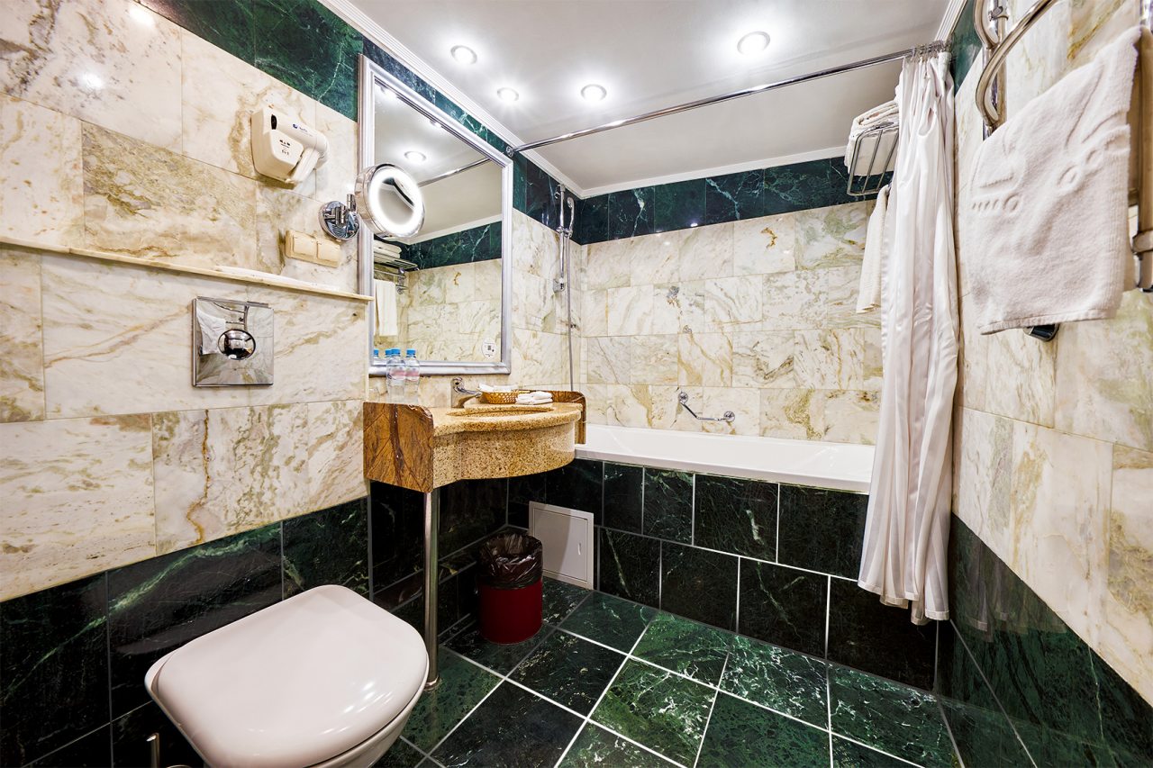 Двухместный (Бюджетный номер, вид в холл отеля), Отель Мандарин