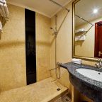 Двухместный (Супериор с одной двуспальной кроватью), Отель Мандарин