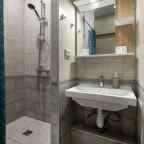 Трёхместный и более (Дизайн Апартамент с балконом), Апартаменты АпартПейдж Елагин