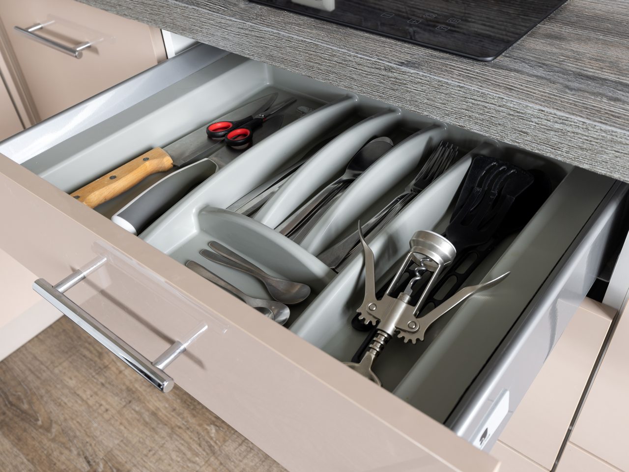 Трёхместный и более (Дизайн Апартамент с балконом), Апартаменты АпартПейдж Елагин