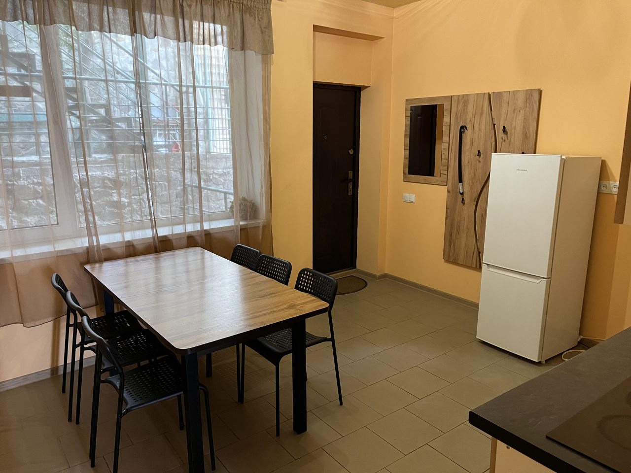 Прихожая и кухня 5эт