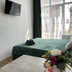 Апартаменты (Квартира 7-1 на 3 этаже), Гостевой дом У метро Суконная Слобода