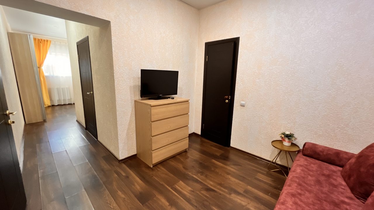 Апартаменты (№2), Гостевой дом У метро Суконная Слобода