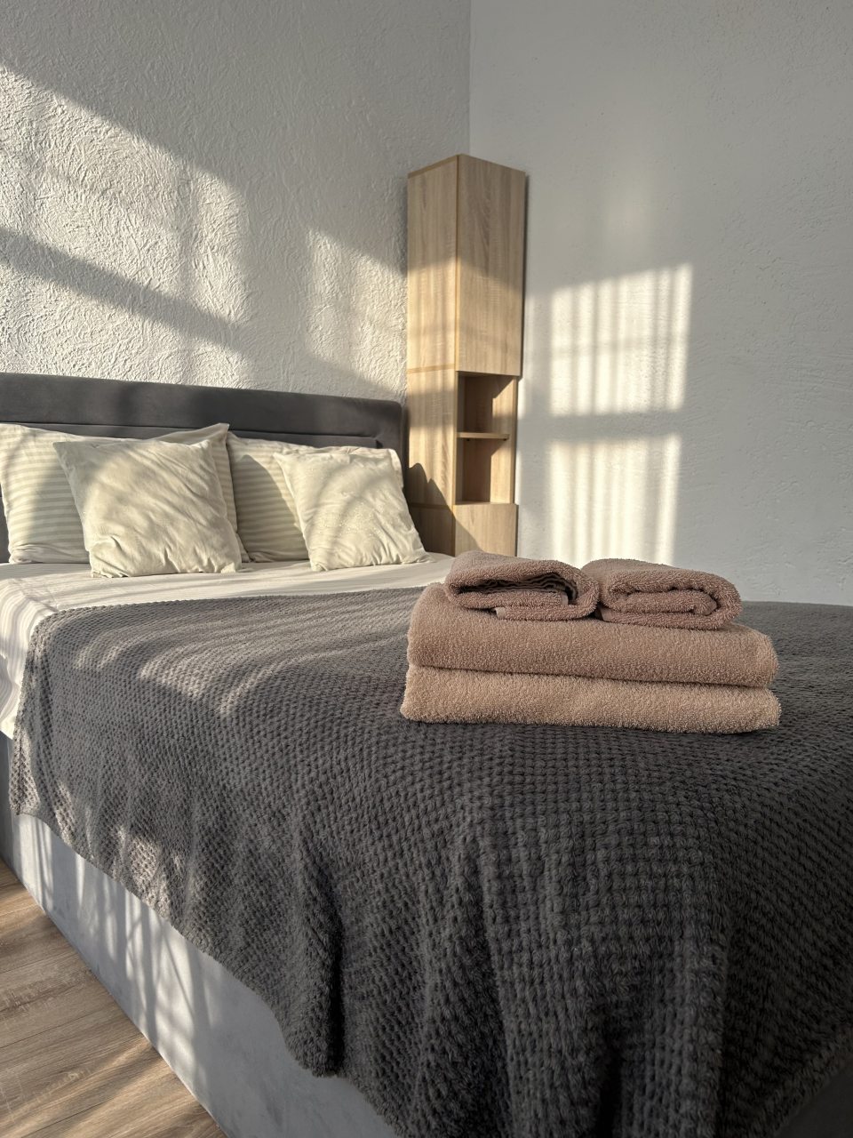 Апартаменты (Студия №4-2 на 2 этаже), Апартаменты У метро Суконная Слобода