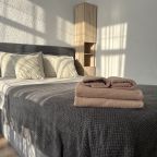 Апартаменты (Студия №4-2 на 2 этаже), Апартаменты У метро Суконная Слобода