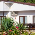 Своя ухоженная территория, Курортный комплекс Азовский