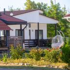 Своя ухоженная территория, Курортный комплекс Азовский