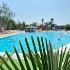 Бассейн, Курортный комплекс Азовский