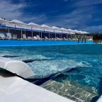 Открытый плавательный бассейн, Курортный комплекс Азовский