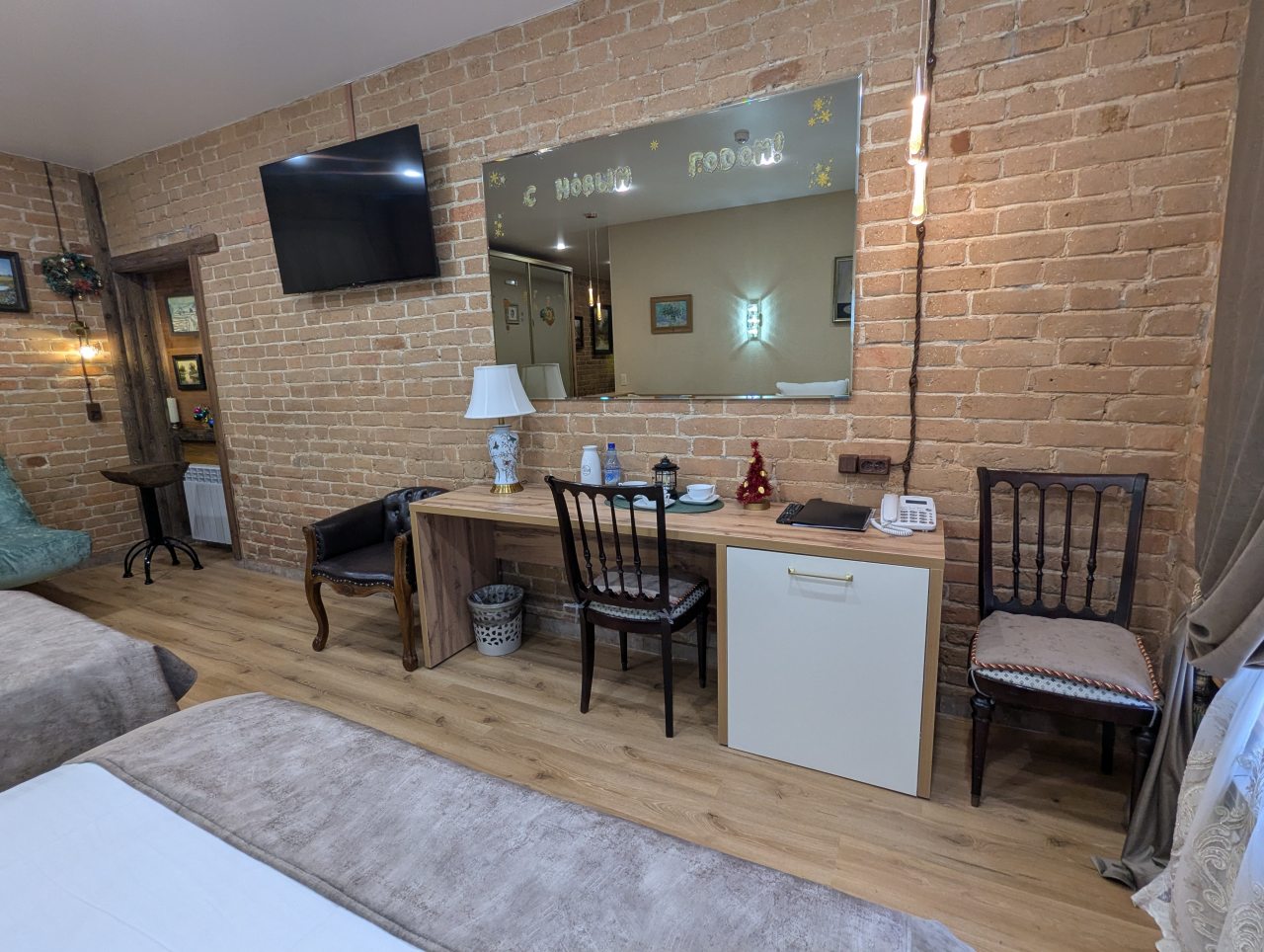 De Luxe (Семейный), Отель Галерея