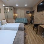 De Luxe (Семейный), Отель Галерея