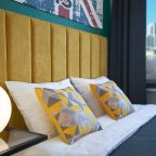Апартаменты (Лондон с видом на город), Гостевой дом Home Hotel на Малышева