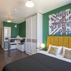 Апартаменты (Лондон с видом на город), Гостевой дом Home Hotel на Малышева
