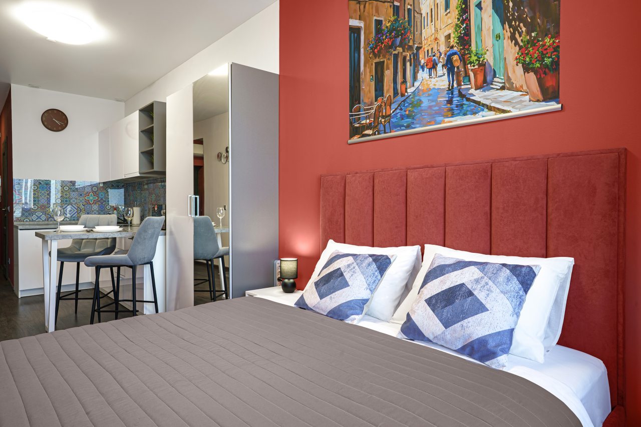 Апартаменты (Верона с видом на город), Гостевой дом Home Hotel на Малышева