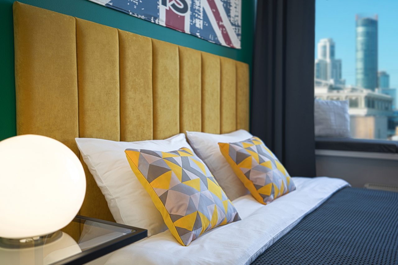 Апартаменты (Лондон с видом на город), Гостевой дом Home Hotel на Малышева