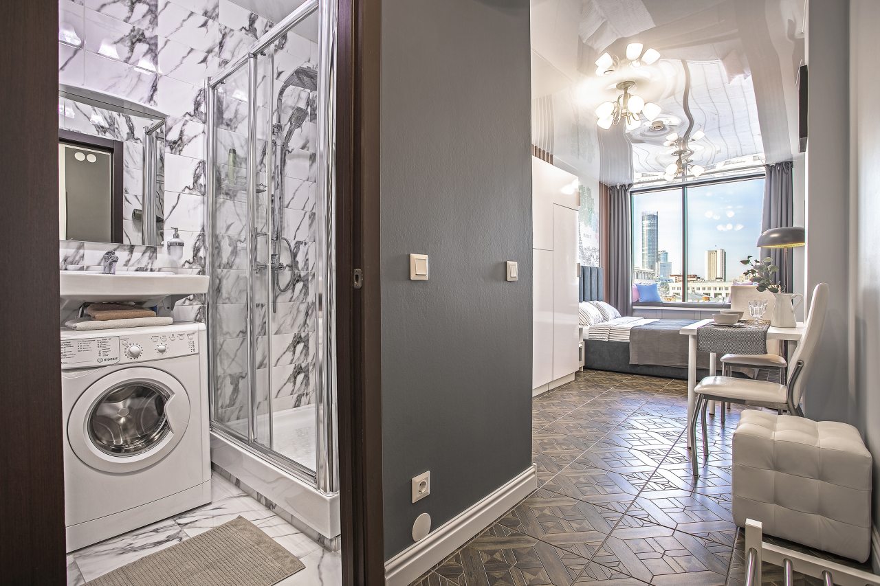 Апартаменты (Париж с видом на город), Гостевой дом Home Hotel на Малышева