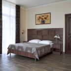 Двуспальная кровать