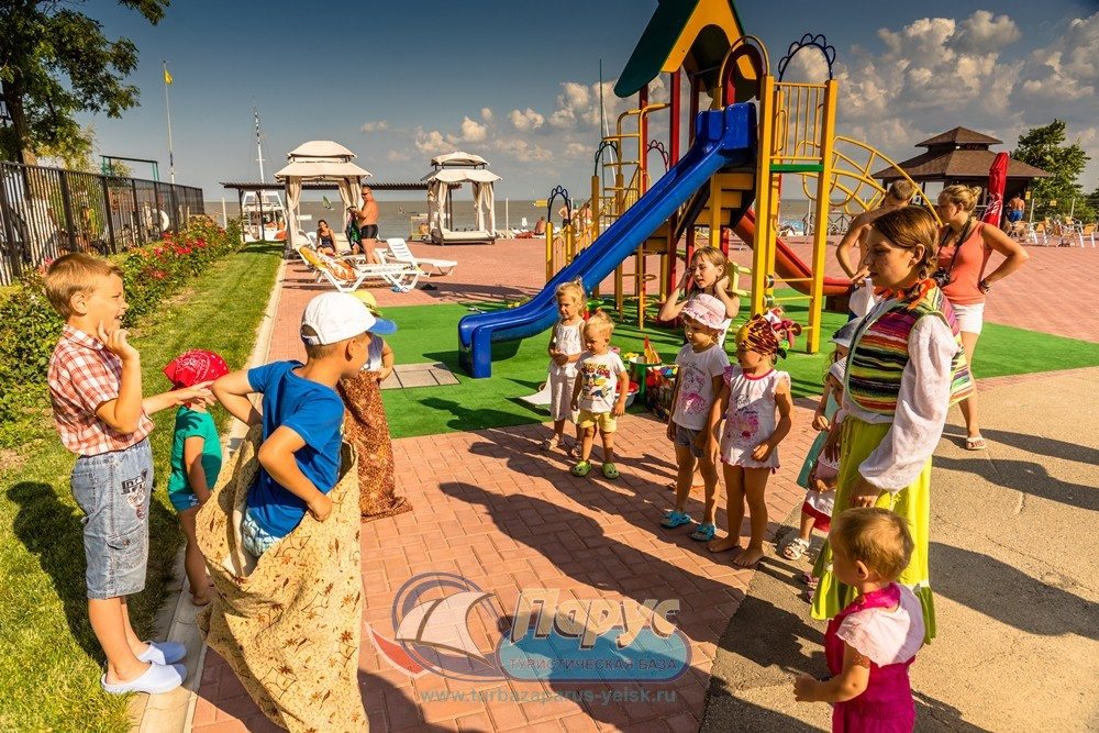 Детская площадка, База отдыха Турбаза Парус