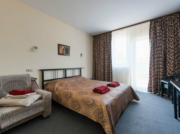 Фотография номера гостиницы Туристическая база Парус