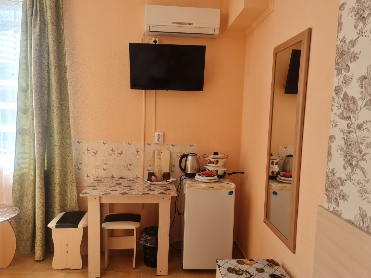 Двухместный (с балконом), Отель ДельфиниЯ