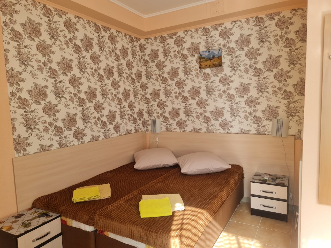 Двухместный (с балконом), Отель ДельфиниЯ