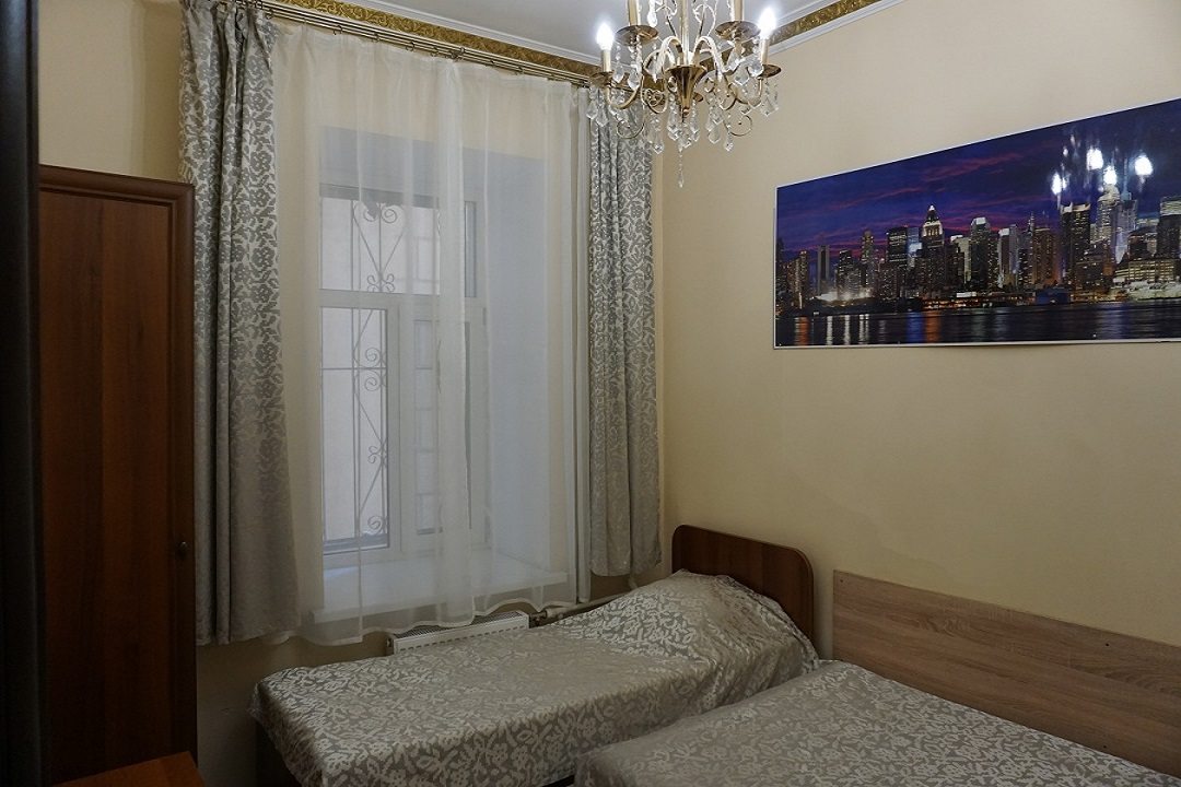 Трехместный (Эконом-класса с общей ванной комнатой) мини-отеля Милора, Санкт-Петербург