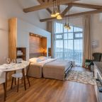 идеальное начало дня с видом на город