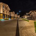 Территория апарт-отеля Sunrise hill