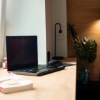 Студио с большой кроватью и кухней