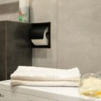 Студио с большой кроватью и кухней