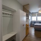 Студио с большой кроватью и кухней