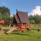 Дом (Коттедж № 6 на 14 мест с сауной, беседкой и мангальной зоной), Загородный клуб Свияга