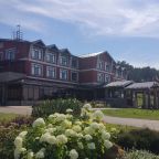 Дом (Коттедж № 6 на 14 мест с сауной, беседкой и мангальной зоной), Загородный клуб Свияга