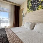 Двухместный (Комфорт плюс с террасой), Гостевой дом Лоза Хутор