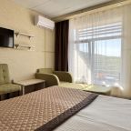 Трехместный (Комфорт плюс с террасой), Гостевой дом Лоза Хутор