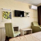 Семейный (Двухкомнатные пятиместные Апартаменты с общей террасой), Гостевой дом Лоза Хутор